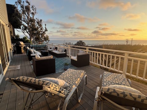huge deck to enjoy the views, barbecue and chilll
