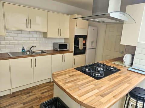 Fully equipped kitchen – perfect for longer stays