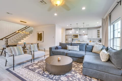 Houston Vacation Rental | 3BR | 3.5BA | 2,500 Sq Ft | Stairs Required
