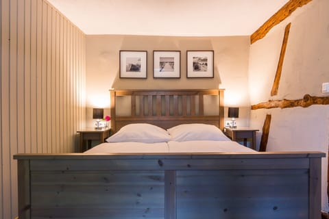 Bedroom with Double Bed and Nightstands