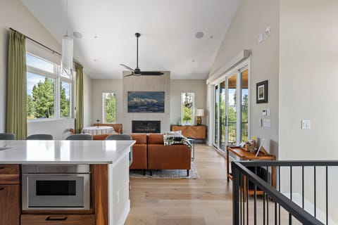 A beautiful common area connected to the full kitchen