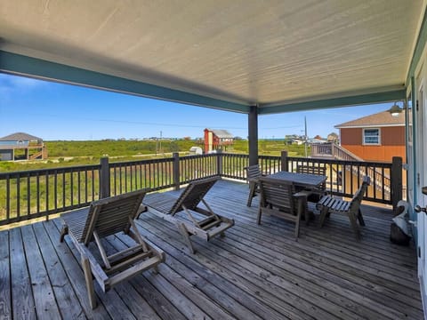 Covered sunrise deck