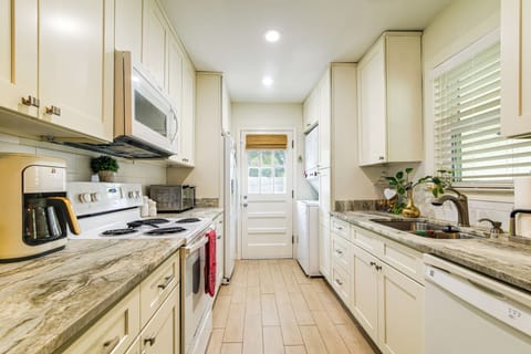 Kitchen | Cooking Basics | Dishwasher | Toaster Oven | Refrigerator