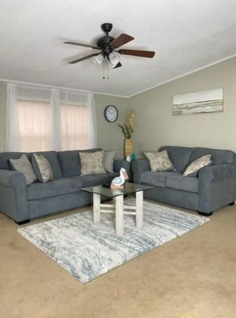 Living room with ceiling fan