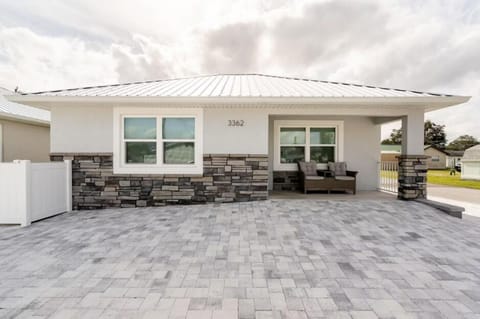 Welcome to Sea-esta Cottage!