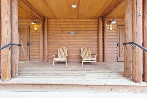 Hogan Shared Porch; Hogan 2 on right side of cabin.