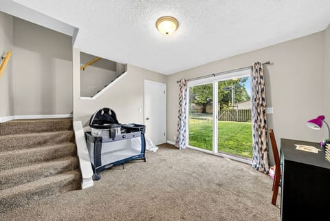 Guest review - It is very kid friendly with toys, games, and other children’s things.