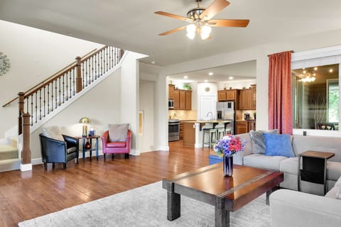 Open floor plan on main level.