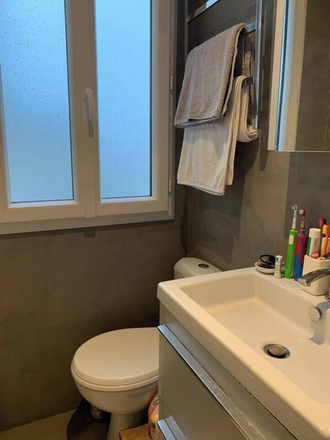 1a4e9d1d-2356-4bf0-a225-6d47b2aa0812