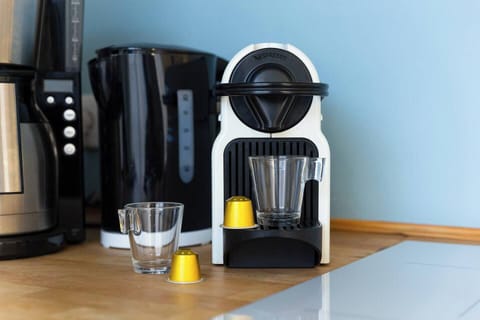 0e8e5a4e-a5fa-42f5-a635-9b4b92495679