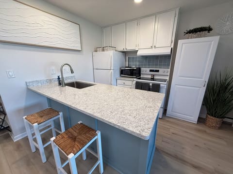 Remodeled Kitchen with quartz counters