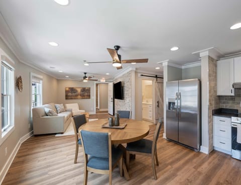 Make mealtime memories together at Suite C-22’s dining table, seating 4​​