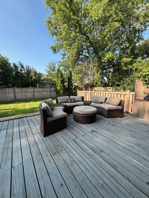 Deck with Furniture, Backyard
