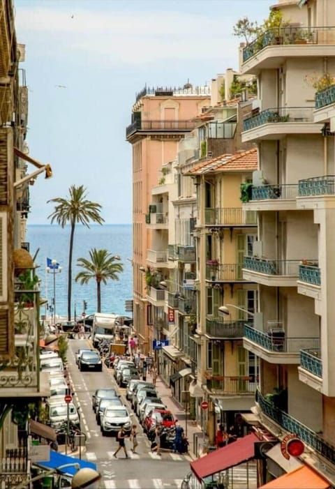 Beautiful apartment close the the Promenade des Anglais