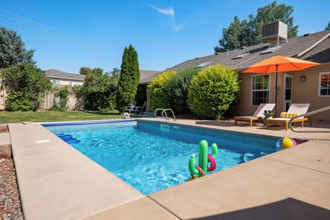 The private saltwater pool is open seasonally from mid-April to mid-October.