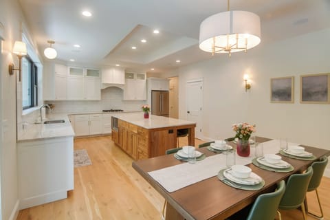 Kitchen | Dining Area | Cooking Basics