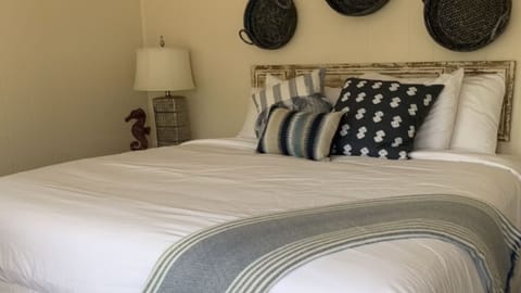 Unit with King size bed