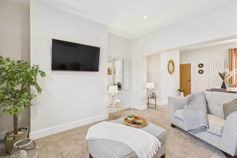 Jomor House, Burnhope - Host & Stay