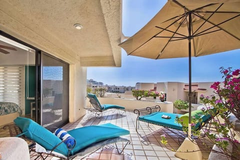 Unwind on your private terrace with sun loungers.