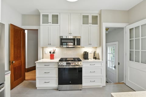 Indoors, Kitchen, Appliance, Microwave, Oven