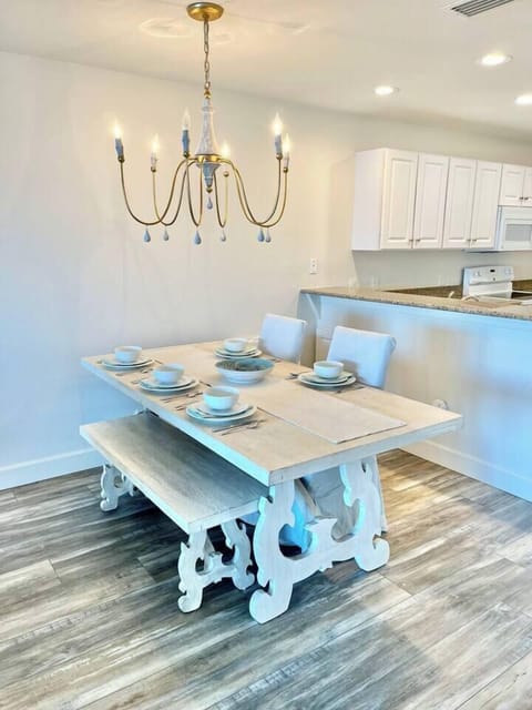 Dining table, Key to Paradise, Innerarity Townhomes, Perdido Key FL