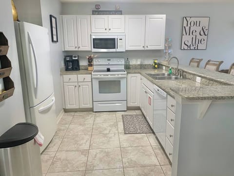 Kitchen, Seaclusion, Innerarity Townhomes, Perdido Key FL (2)