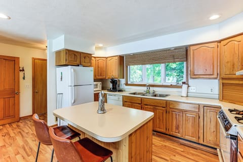 Kitchen | Cooking Basics | Coffee Maker | 1st Floor