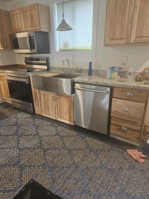 Kitchen, new Stove, Farmhouse Sink