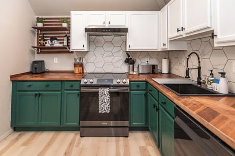 Our modern, spacious kitchen has everything you need—and then some.