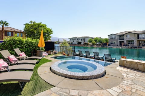 Indio Vacation Rental | 4BR | 3BA | 2,750 Sq Ft | Step-Free Entry