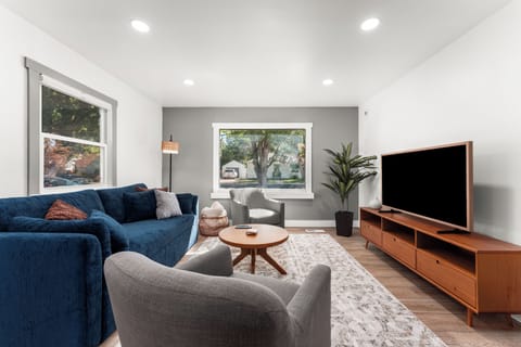 2119 N 23rd St-31