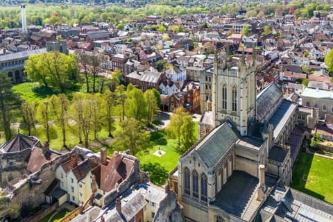 Region [summer] (>5 km)