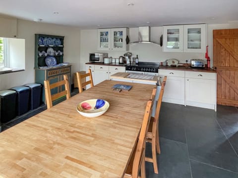 Kitchen | Maes y Falwen, Mold and the Clwydian Range