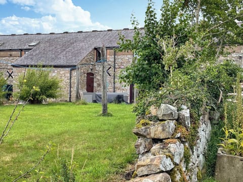 Garden | Maes y Falwen, Mold and the Clwydian Range