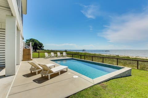 Ocean Springs Vacation Rental | 4BR | 2.5BA | 2,700 Sq Ft | Step-Free Access