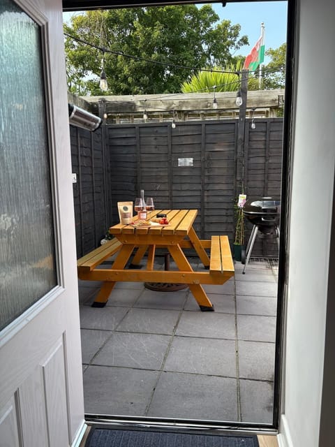 Pub bench private garden