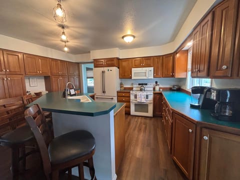 Spacious kitchen ready for entertaining