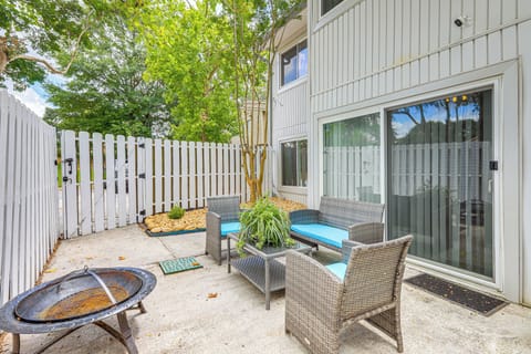 Conyers Vacation Rental | 2BR | 1BA | Stairs Required | 950 Sq Ft