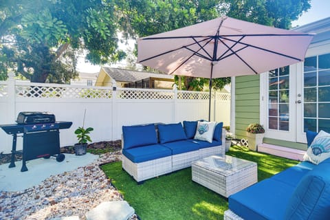 St. Petersburg Vacation Rental | 3BR | 1.5BA | Steps to Enter | 1,000 Sq Ft