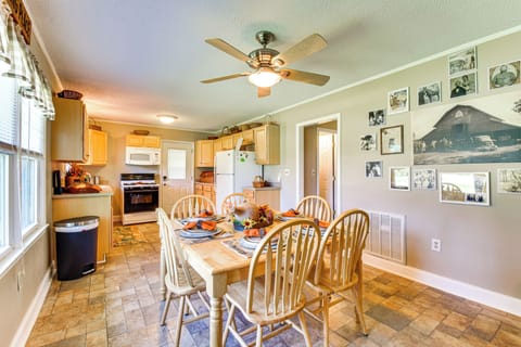 Dining Area | Dishware/Flatware