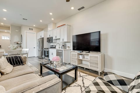 Roseville Vacation Rental | 1BR | 1BA | 1,000 Sq Ft | 1 Step to Enter