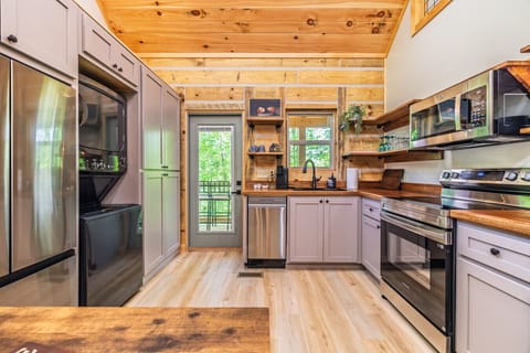 Deer Crossing - Fully equipped kitchen