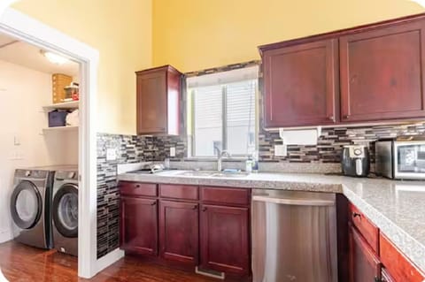 Full Kitchen complete appliances