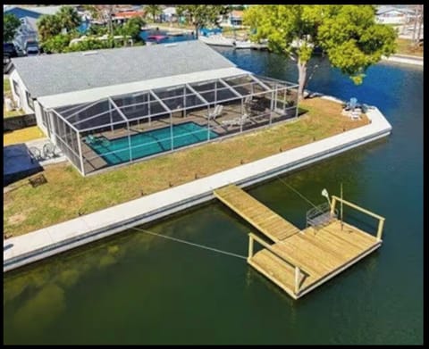 Private dock and boat ramp with direct Gulf access in just minutes.