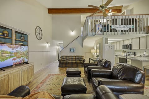 Plenty of seating options, a queen sofa bed, large gas fireplace and smart tv complete this open concept main floor space. Welcome to Pagosa!