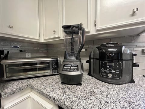 Everything you need – appliances ready for your stay.