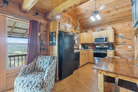 6ee1e69c-e433-4cb7-a8e1-51edec926aae