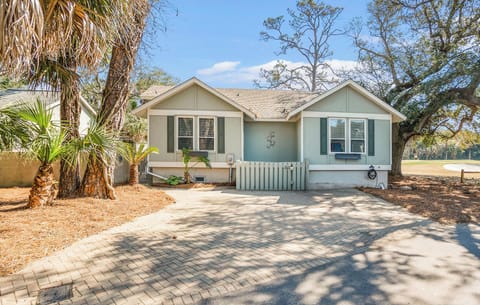 30 Fairway Club-beautiful golf course views