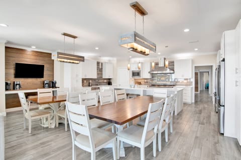 Endless space to cook and dine with family