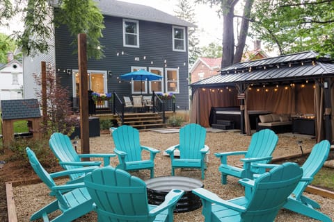 Gather around the cozy firepit for s'mores, stories, and late-night laughs.